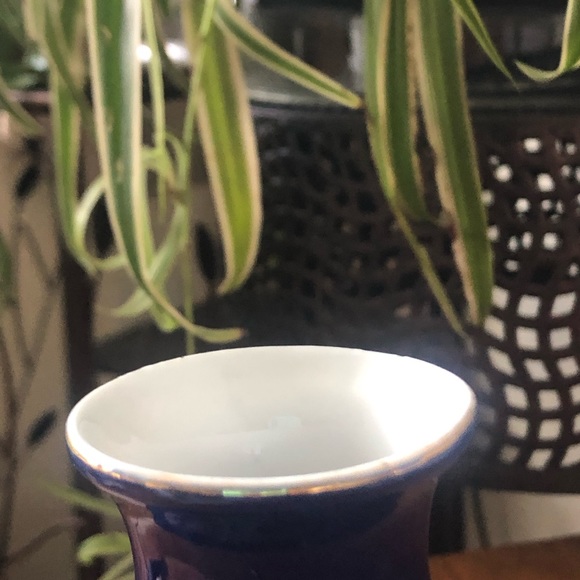 80s Japanese Cobalt Blue Floral Pattern Bud Vase - Picture 5 of 7